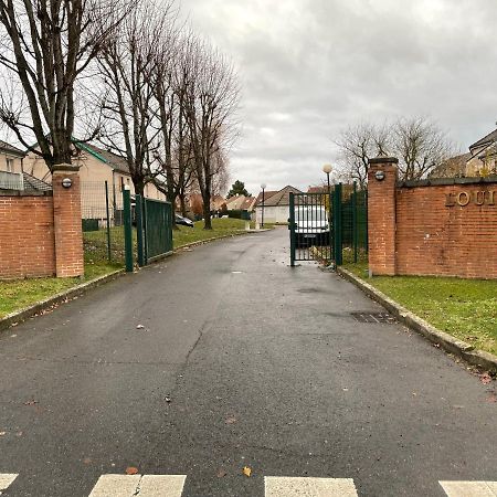Studio Cosy A 10 Minutes De Disneyland Paris Bailly-Romainvilliers Bagian luar foto