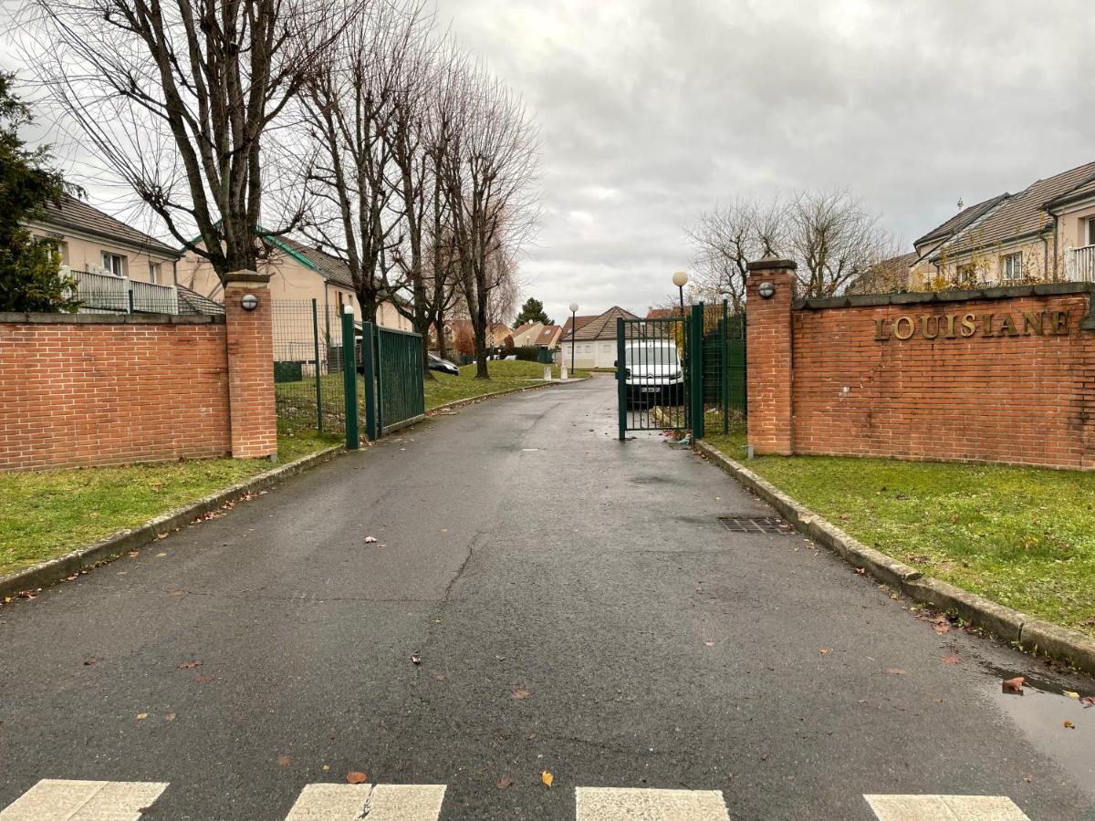 Studio Cosy A 10 Minutes De Disneyland Paris Bailly-Romainvilliers Bagian luar foto